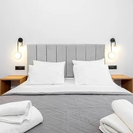 Calma Garitsa Corfu * Corfu (city)